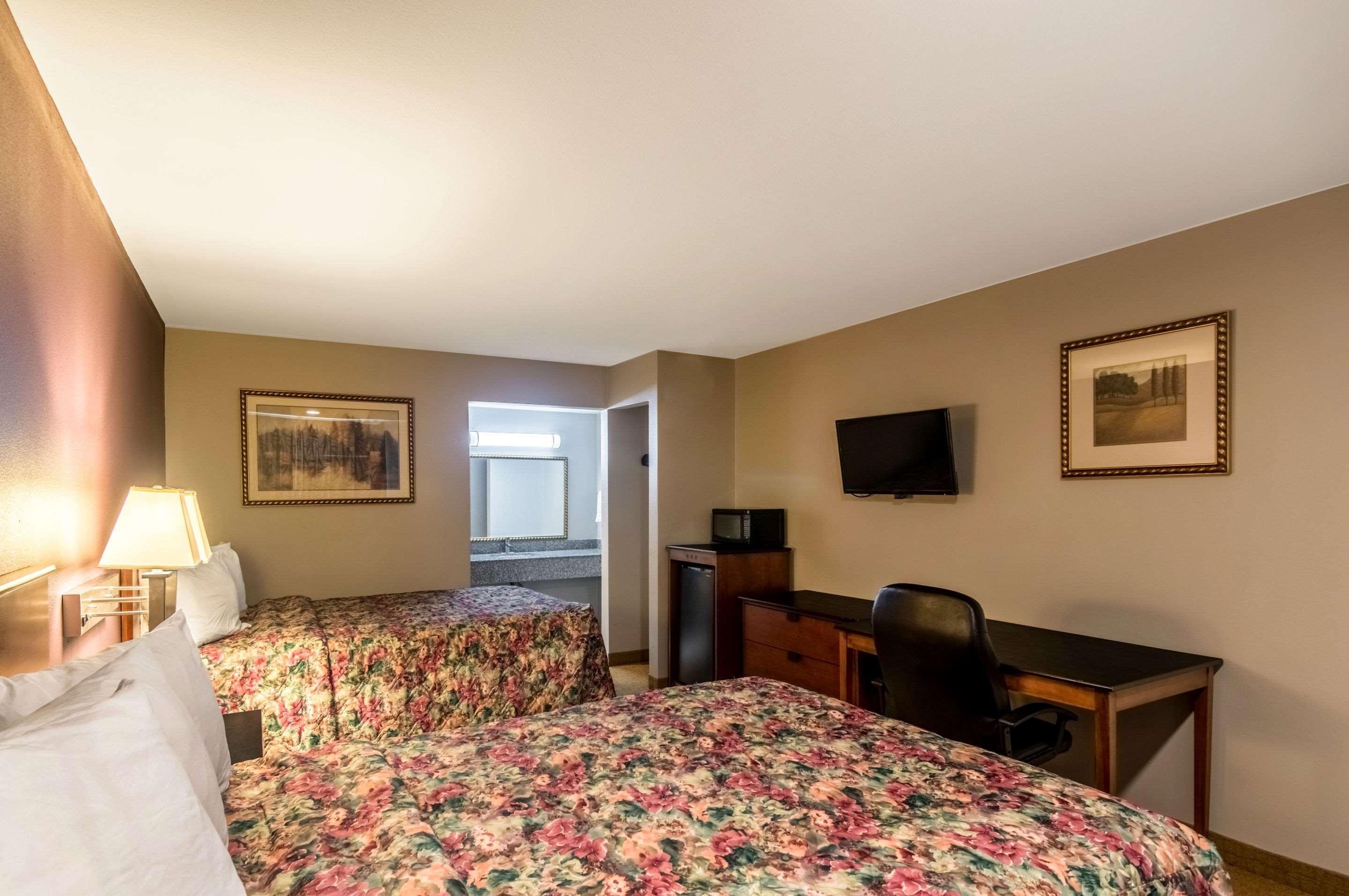 Rodeway Inn Arlington Exterior photo